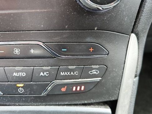 Used 2015 Ford Edge SEL w/ Equipment Group 201A image 16