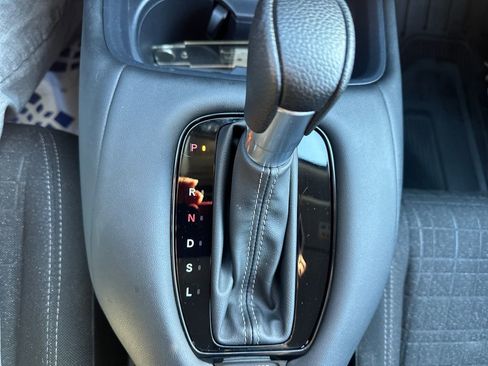 Used 2023 Honda HR-V LX image 12