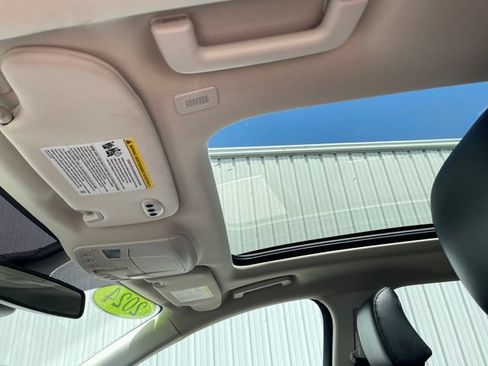 Used 2024 Ford Edge SEL w/ Convenience Package AWD/4WD image 19