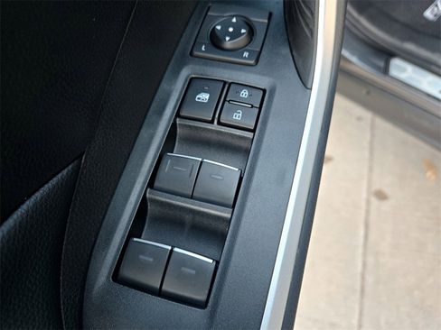 Used 2025 Toyota RAV4 XLE Premium image 34