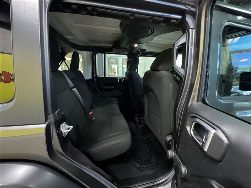 Used 2018 Jeep Wrangler Unlimited Sport AWD/4WD image 24