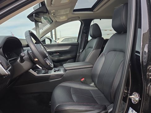 Used 2025 MAZDA CX-70 3.3 Turbo w/ Preferred Package image 11