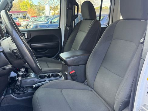 Used 2019 Jeep Wrangler Unlimited Sport S image 13