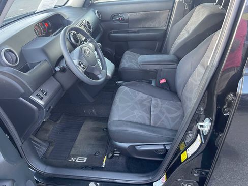 Used 2014 Scion xB image 16