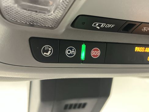 Used 2020 Chevrolet Equinox LT image 24