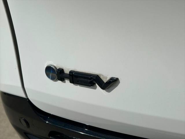 Certified 2025 Toyota Sienna XSE w/ XSE Plus Package FWD image 13
