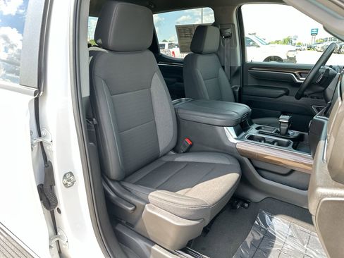 Used 2025 Chevrolet Silverado 1500 RST image 24