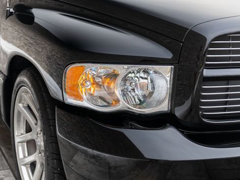 Used 2004 Dodge Ram 1500 Truck 2dr Reg Cab 120.5 WB SRT-10 image 23