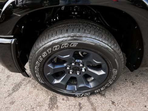 Used 2025 RAM 1500 Big Horn AWD/4WD image 10