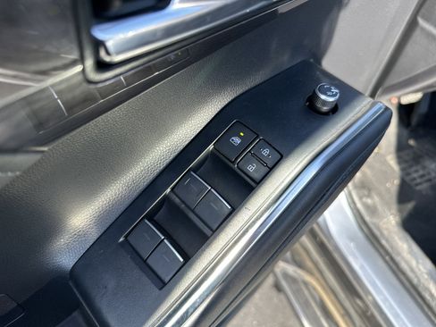 Certified 2022 Toyota Highlander Platinum image 13