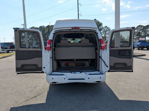 New 2026 Chevrolet Express 2500 Extended w/ Driver Convenience Package image 3