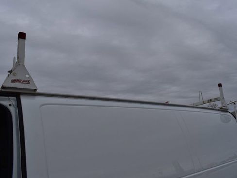 Used 2018 GMC Savana 2500 w/ Communications Package image 40