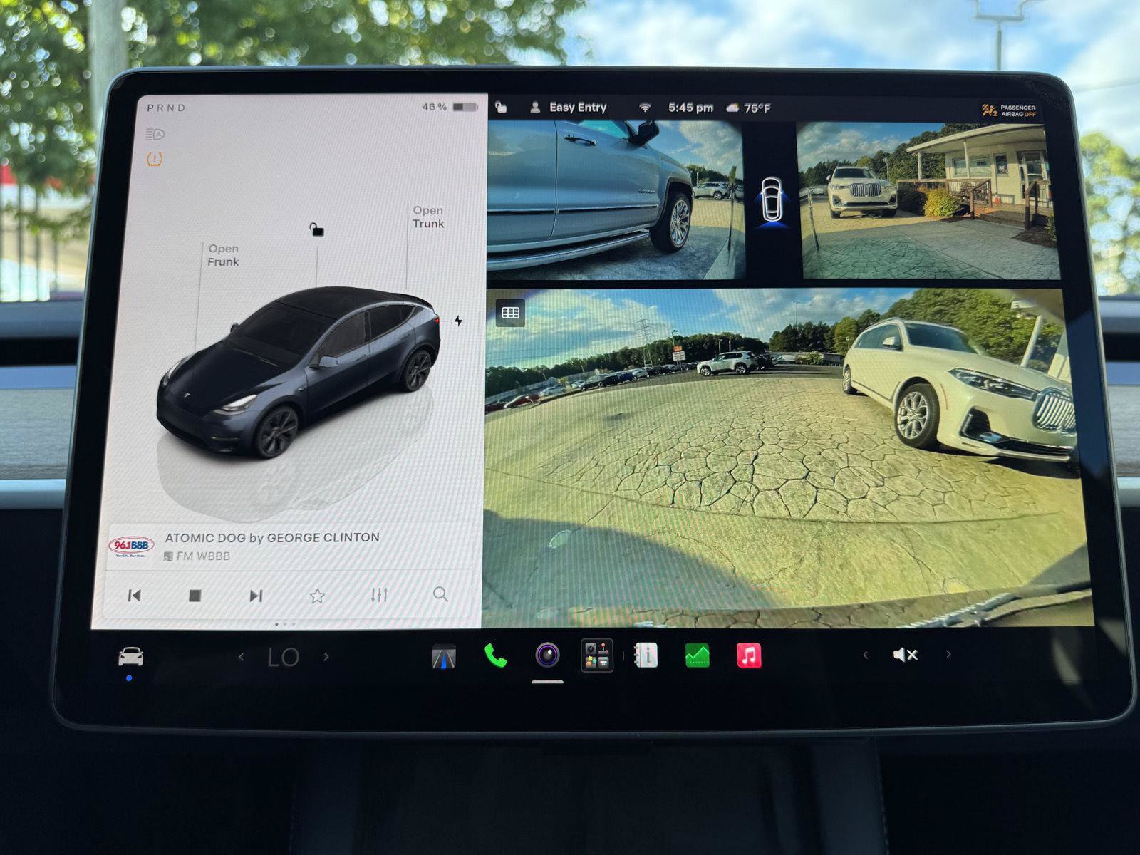 Used 2024 Tesla Model Y Long Range AWD/4WD image 23