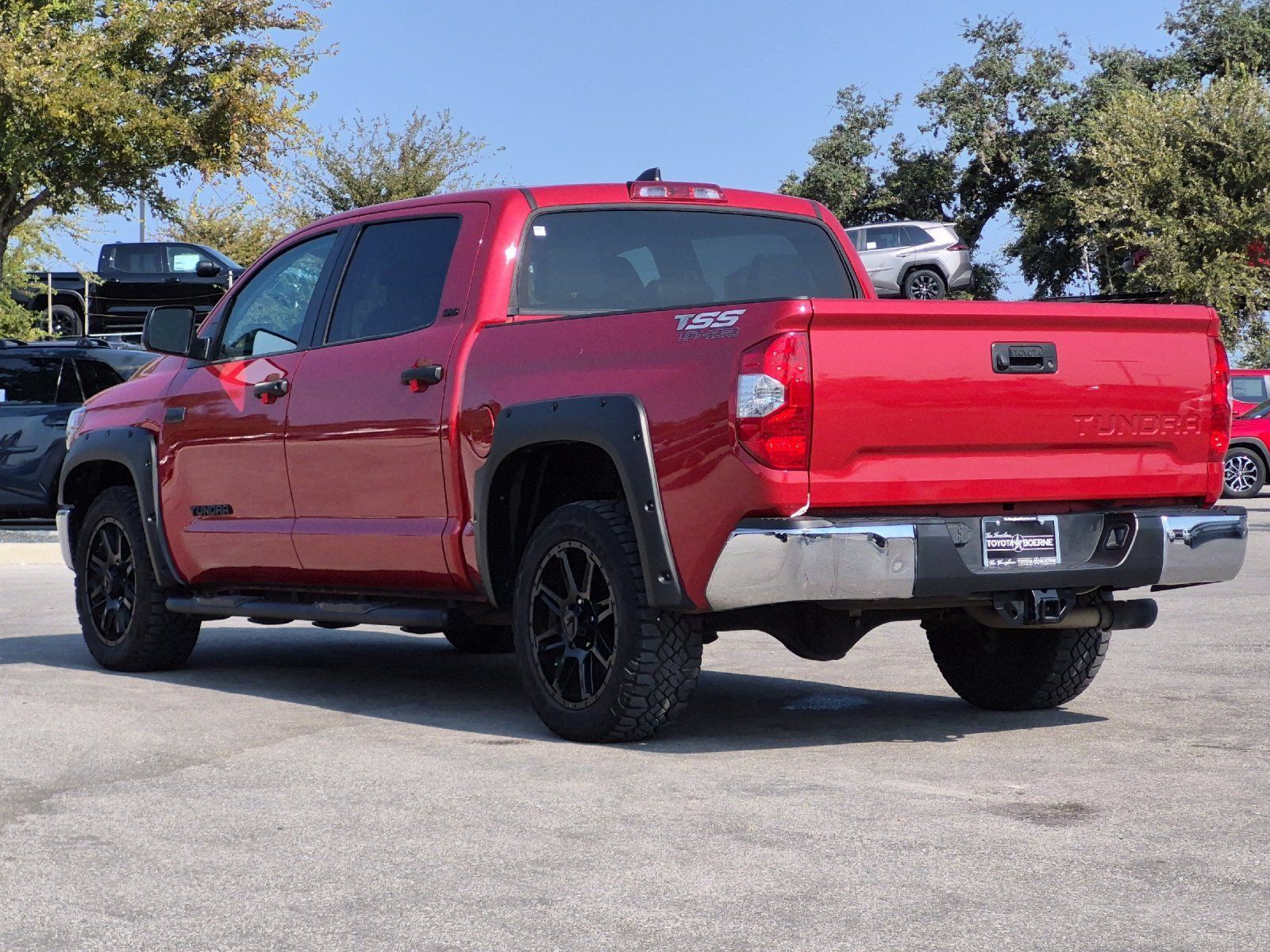 Certified 2021 Toyota Tundra SR5 w/ SR5 Leather Package RWD image 3