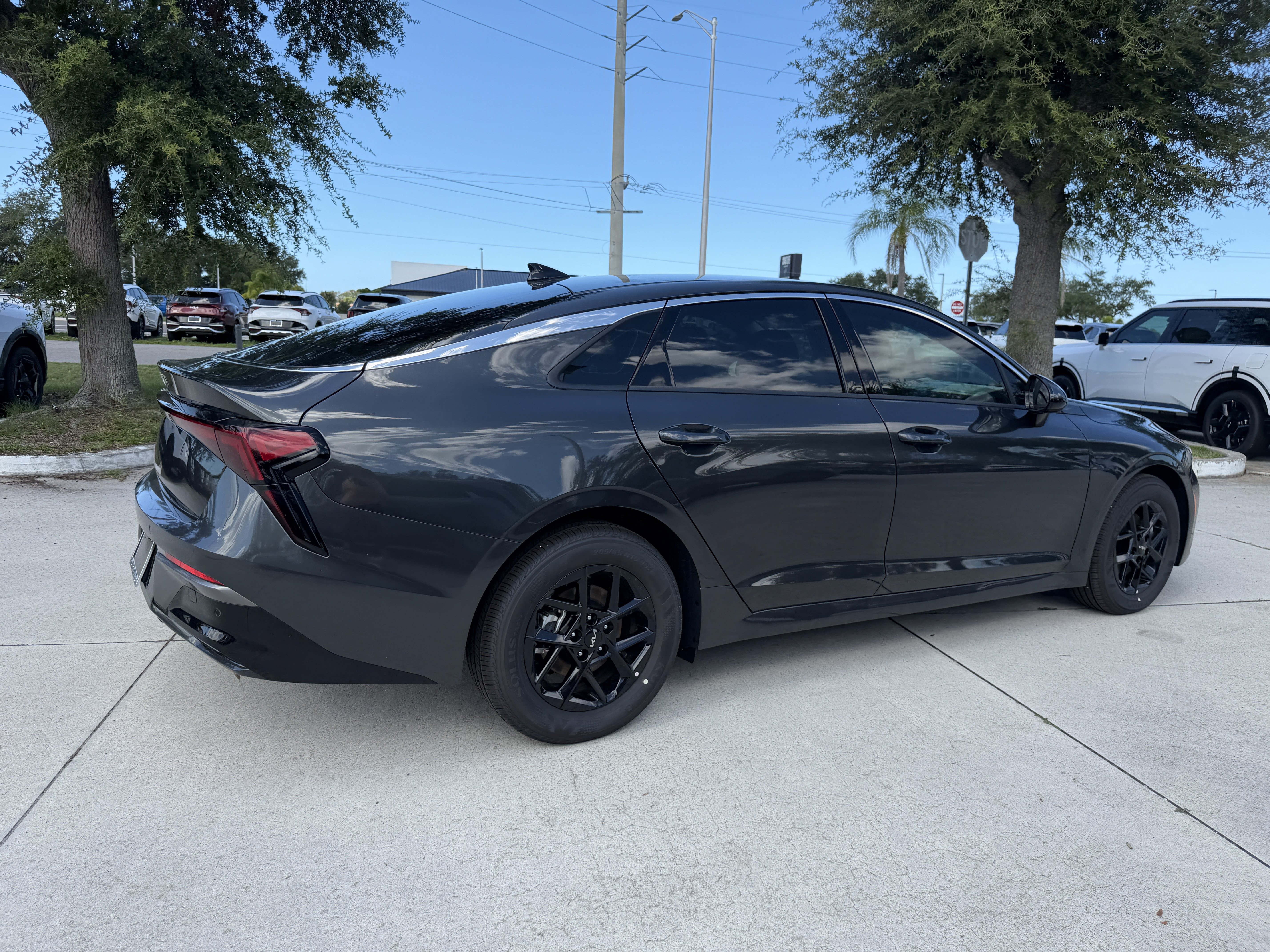 New 2026 Kia K5 LXS FWD image 3