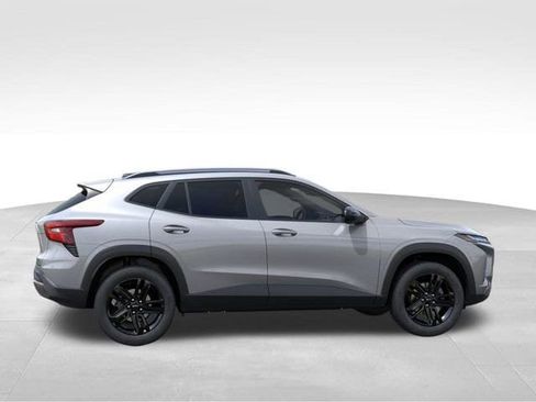 New 2026 Chevrolet Trax ACTIV FWD image 5