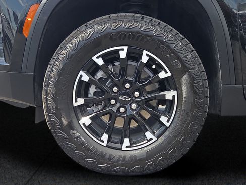 Used 2026 Chevrolet Traverse Z71 AWD/4WD image 8