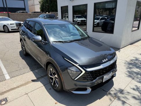 Used 2023 Kia Sportage EX FWD image 15