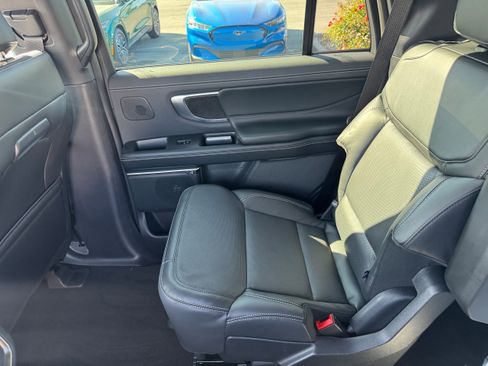 New 2025 Ford Expedition Platinum w/ Stealth Performance Package image 23