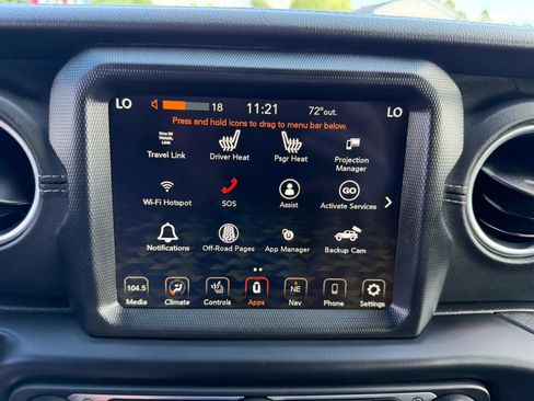 Used 2023 Jeep Wrangler Unlimited Sahara w/ Cold Weather Group AWD/4WD image 24