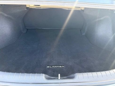 Used 2023 Hyundai Elantra SEL FWD image 15