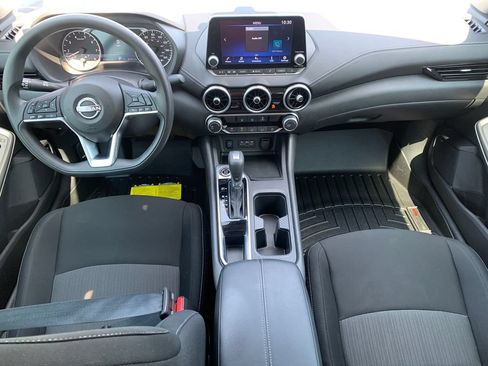 Used 2025 Nissan Sentra SV FWD image 13
