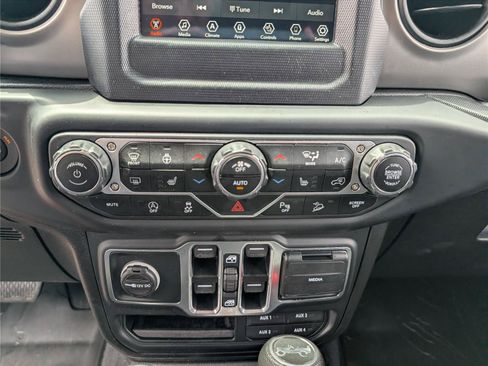 Used 2020 Jeep Wrangler Unlimited Sport S AWD/4WD image 26