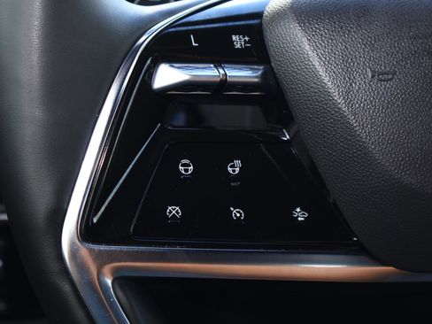 Certified 2025 Cadillac Escalade Premium Luxury w/ LPO, Floor Liner Package image 31