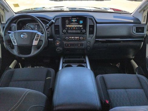 Used 2022 Nissan Titan SV w/ SV Convenience Package AWD/4WD image 16