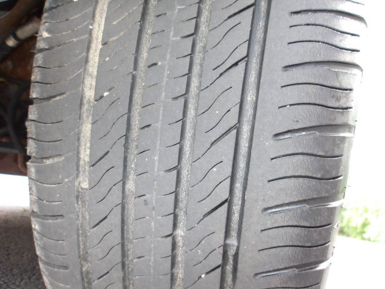 Used 2006 Chevrolet Cobalt LT w/ Preferred Equipment Group FWD image 35