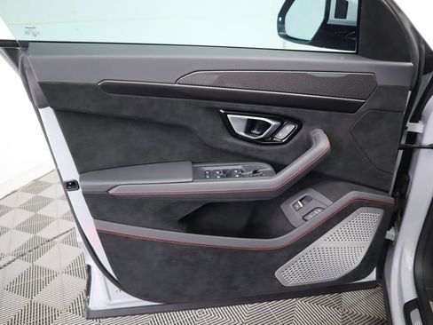 Used 2023 Lamborghini Urus Performante image 25