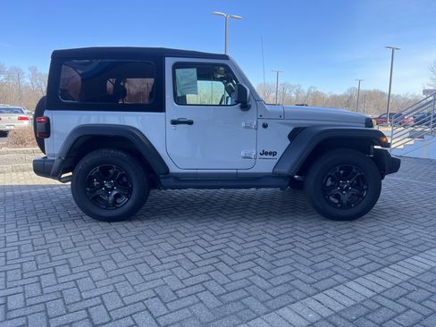 Used 2023 Jeep Wrangler Sport S image 6