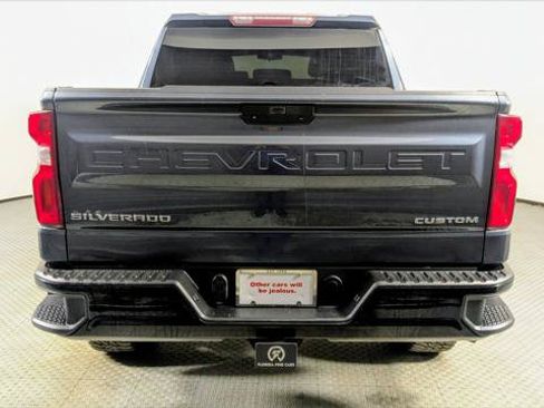 Used 2020 Chevrolet Silverado 1500 Custom Trail Boss w/ Custom Convenience Package AWD/4WD image 6