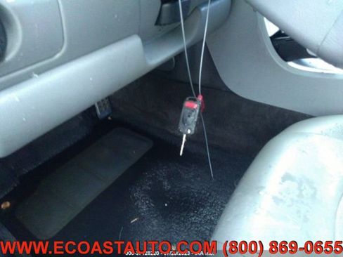 Used 2005 Chrysler Crossfire Limited image 11