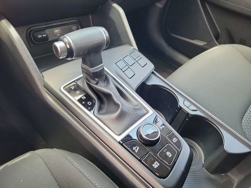 Used 2024 Kia Sportage LX FWD image 27