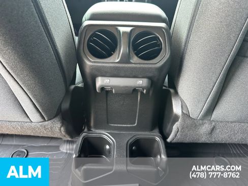 Used 2024 Jeep Wrangler Unlimited Sport AWD/4WD image 26