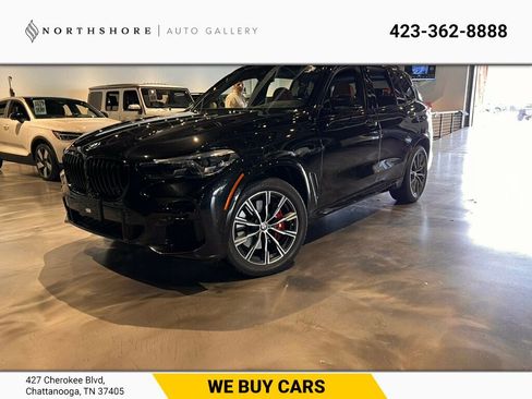 Used 2022 BMW X5 xDrive40i w/ M Sport Package image 1