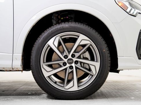 New 2025 Audi Q3 2.0T Premium image 26