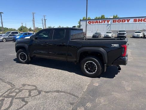 Used 2025 Toyota Tacoma TRD Off-Road AWD/4WD image 17