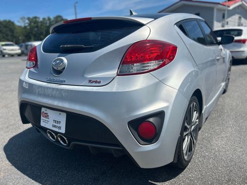 Used 2016 Hyundai Veloster Turbo image 13