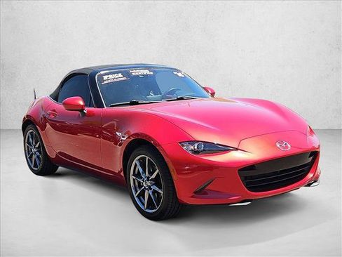 Used 2016 MAZDA MX-5 Miata Grand Touring RWD image 3