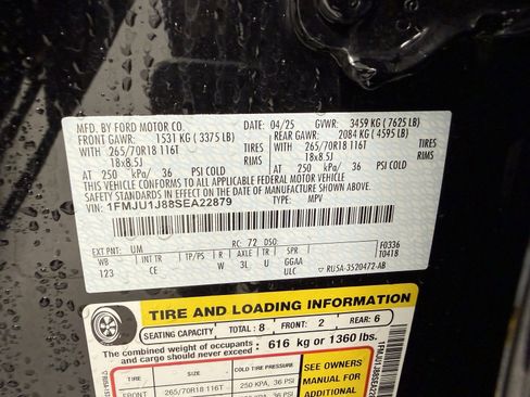 Used 2025 Ford Expedition Active image 17