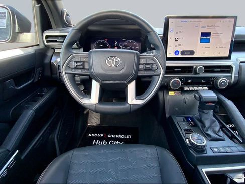 Used 2025 Toyota 4Runner TRD Off-Road Premium w/ Tow Technology Package AWD/4WD image 6