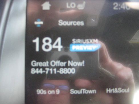 Used 2018 Ford Taurus Limited FWD image 25