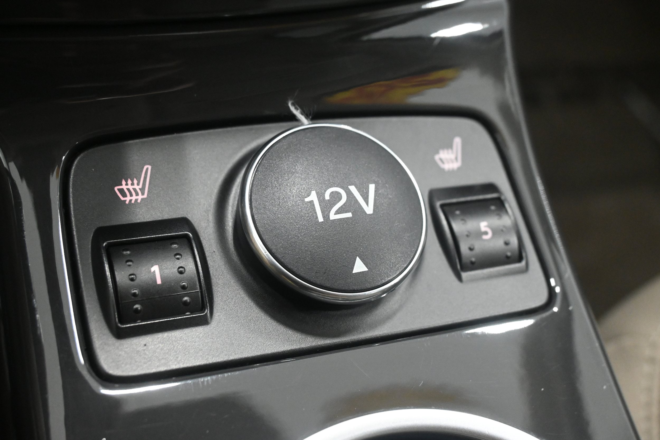 Used 2015 Ford Escape Titanium w/ Equipment Group 301A AWD/4WD image 20