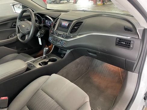 Used 2017 Chevrolet Impala LS FWD image 17