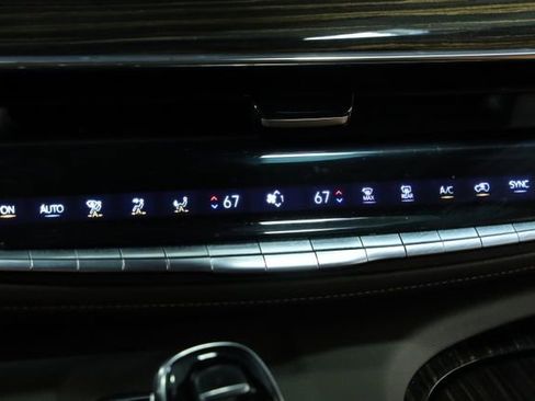 Used 2022 Cadillac Escalade Premium Luxury w/ Performance Package image 19