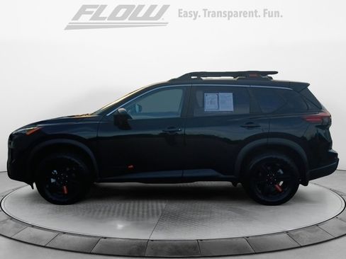 Used 2026 Nissan Rogue SV AWD/4WD image 4