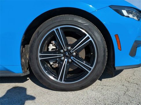 Used 2024 Ford Mustang Premium image 11