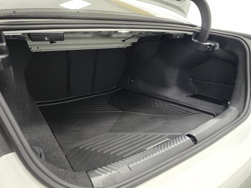 Used 2026 BMW 530i xDrive w/ Premium Package image 22